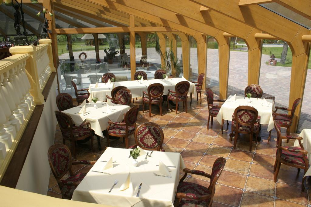 Palac Piorunow & Spa Kwiatkowice Buitenkant foto