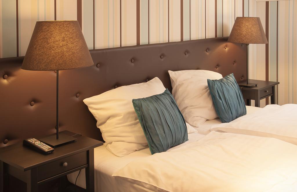 Palac Piorunow & Spa Kwiatkowice Kamer foto