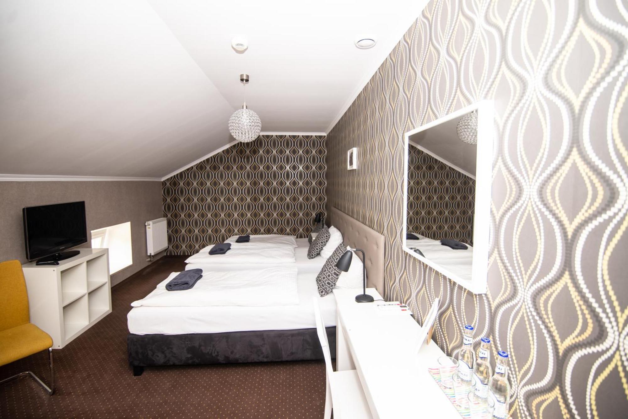 Palac Piorunow & Spa Kwiatkowice Buitenkant foto