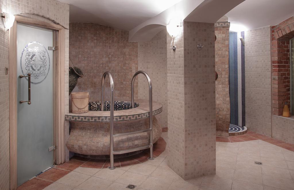 Palac Piorunow & Spa Kwiatkowice Buitenkant foto