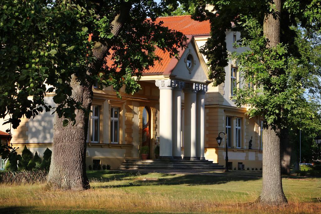 Palac Piorunow & Spa Kwiatkowice Buitenkant foto
