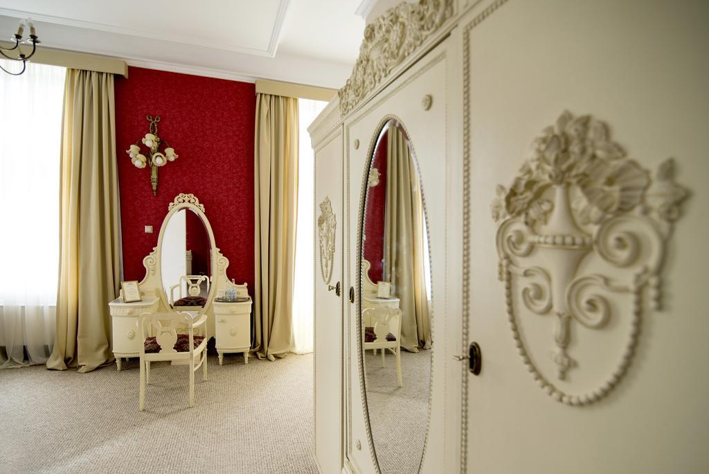 Palac Piorunow & Spa Kwiatkowice Buitenkant foto